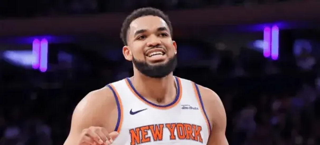 尼克斯强势步行者,拉塞尔爆发神勇 尼克斯强势步行者,拉塞尔爆发神勇