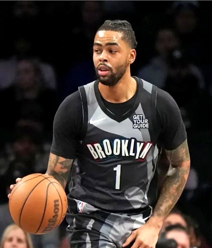 尼克斯强势步行者,拉塞尔爆发神勇 尼克斯强势步行者,拉塞尔爆发神勇