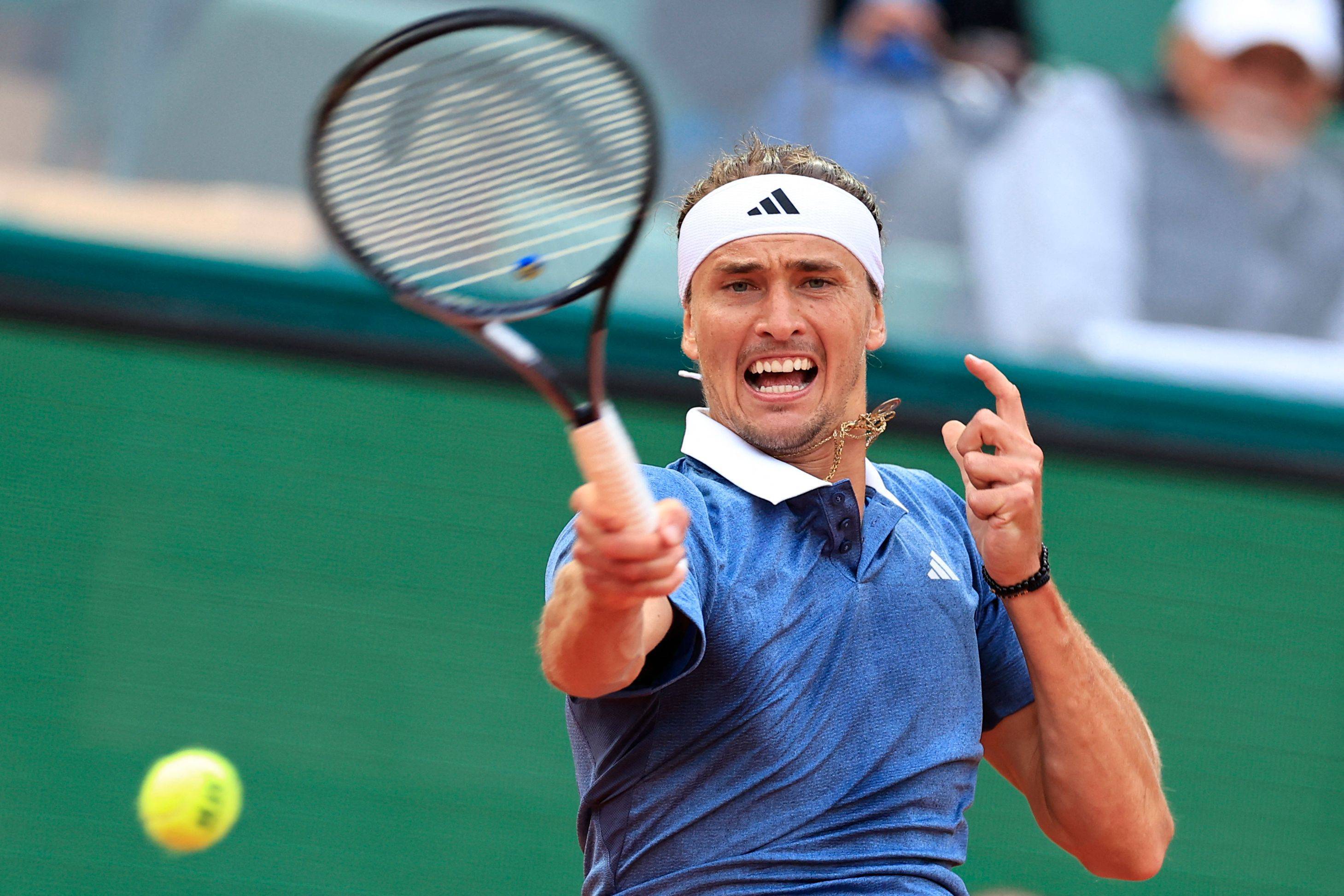 意大利网球队血洗德国网球队，兹维列夫统治全场的简单介绍