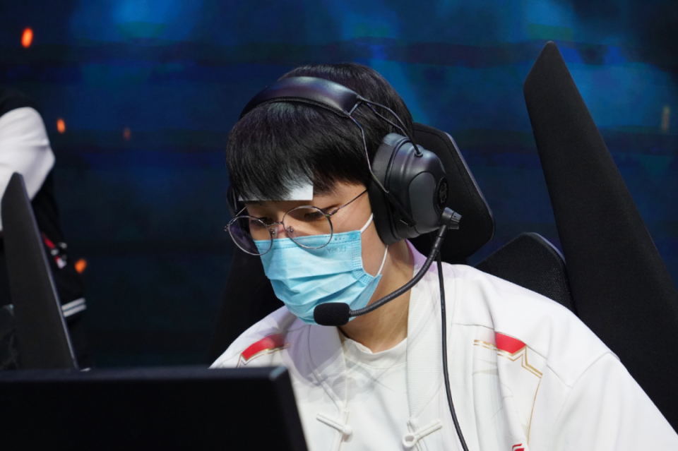 包含IG逆转FPX,Kanavi高光表现的词条 包含IG逆转FPX,Kanavi高光表现的词条