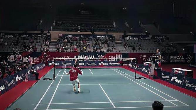 印度羽毛球队逆转丹麦羽毛球队，桃田贤斗制霸全场