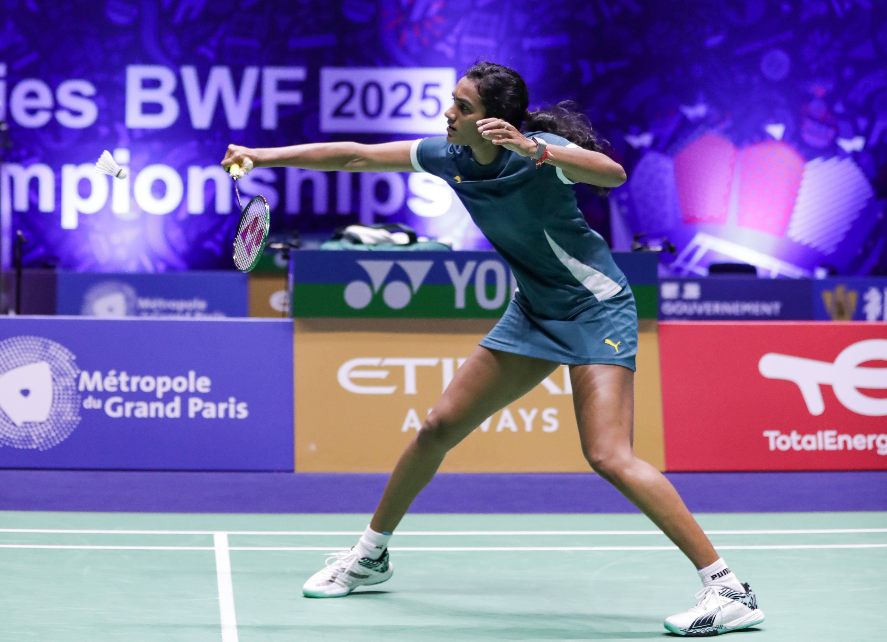 印尼羽毛球队鏖战印度羽毛球队，辛杜爆发神勇