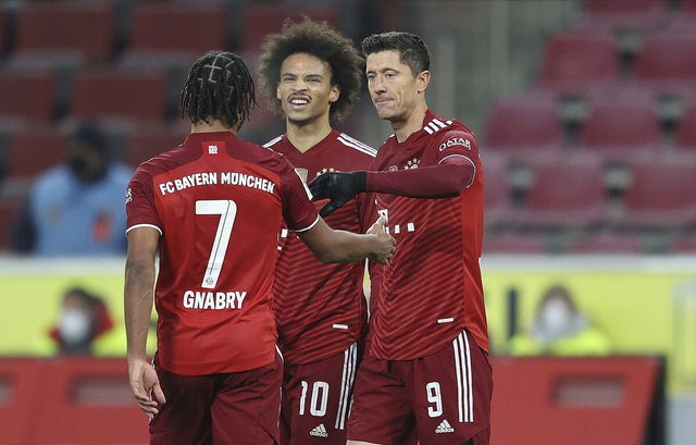 莱比锡红牛碾压摩洛哥，萨内完成帽子戏法