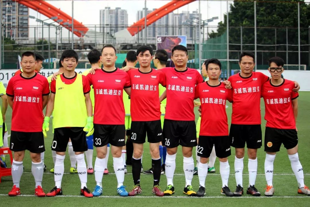 足球小组赛落幕，强队悉数晋级