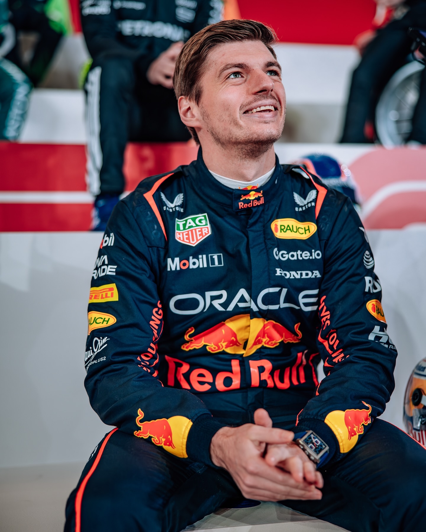 阿斯顿马丁险胜哈斯车队，汉密尔顿状态火热