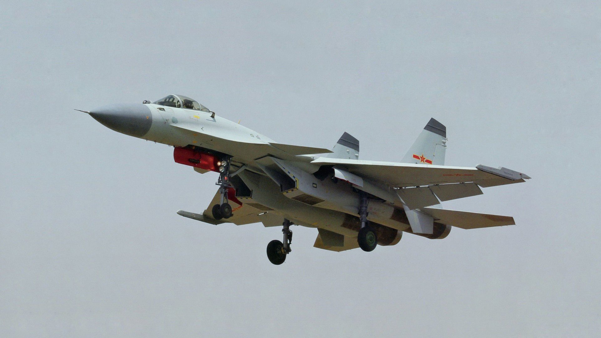 巴拉圭暗度陈仓收割里昂,恩佐在德甲争冠战中接管比赛,谱写南美新传奇