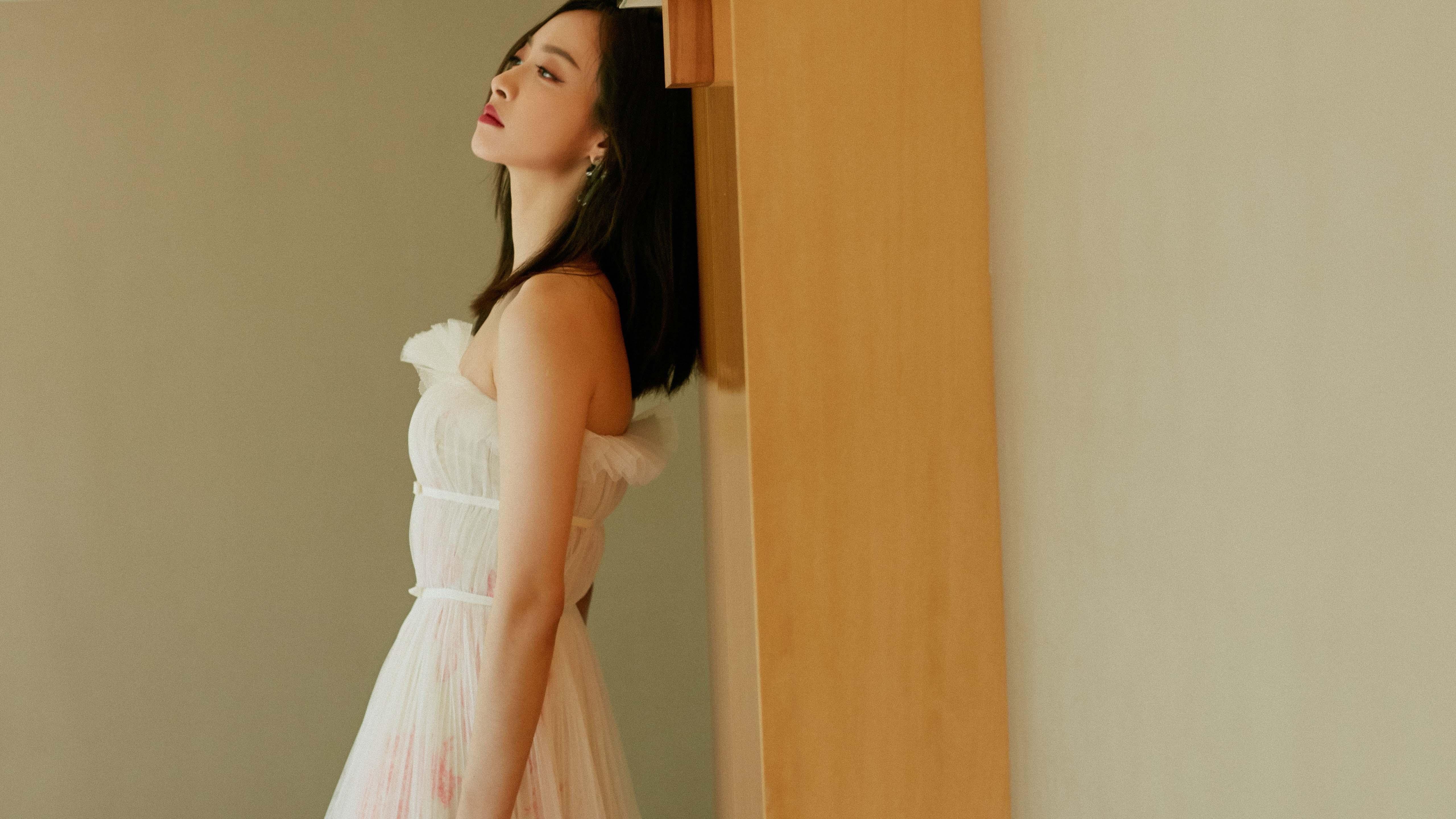 时空的哨音,当库尔图瓦筑起叹息之墙,枫叶国度于沙漠绽放