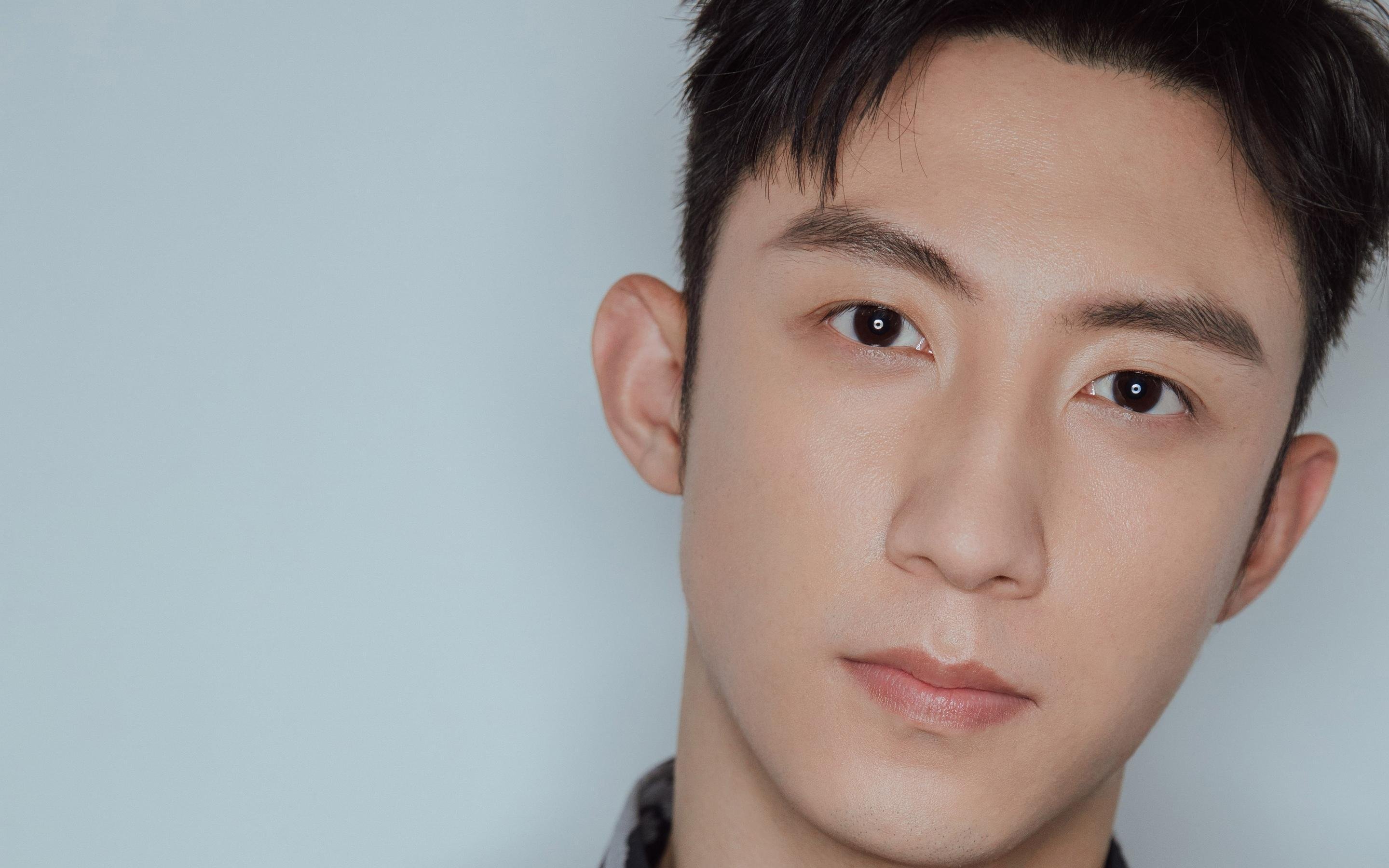 基耶萨教科书级的表演,勒沃库森血拼希腊球队的战术启示